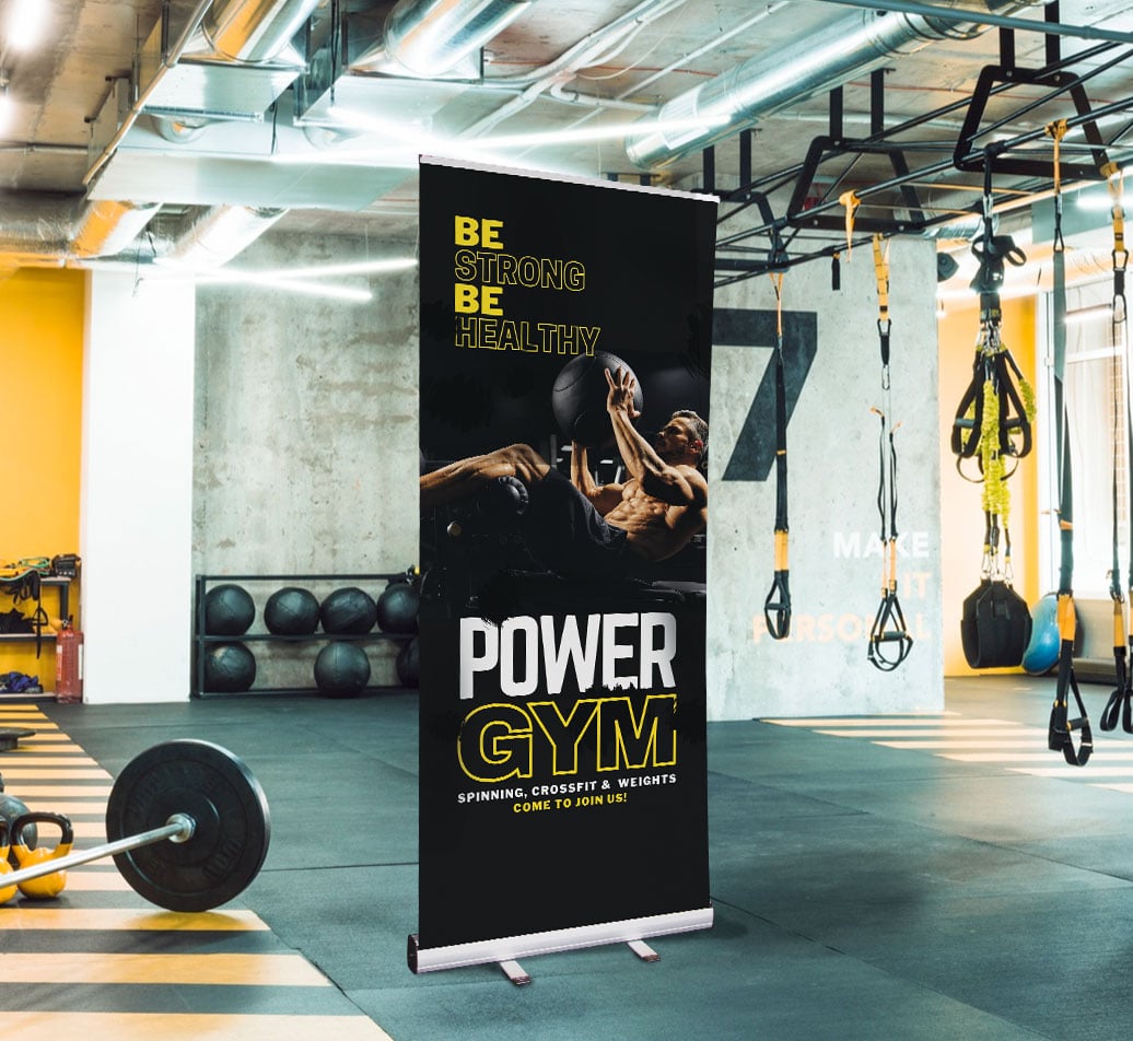 Mid-range cconomy roller banner featuring a twin feet base and padded bag